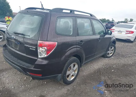 2013 Subaru Forester 2.5X z USA, uszkodzony, nr VIN JF2SHABC7DH405179